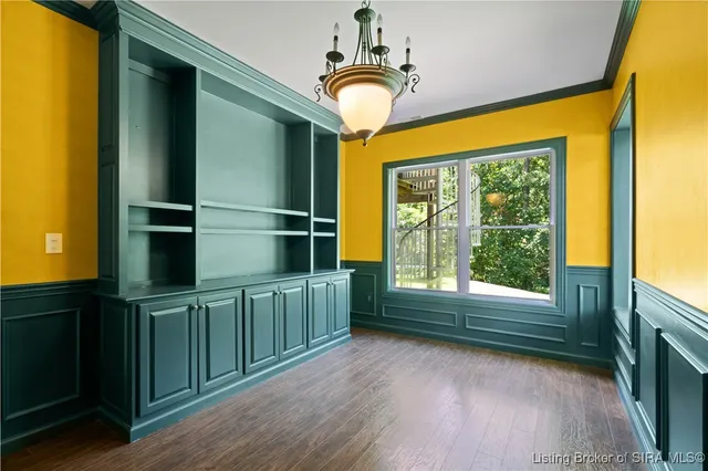 $525,000 | 11179 Majestic Way Southeast, Elizabeth, IN 47117