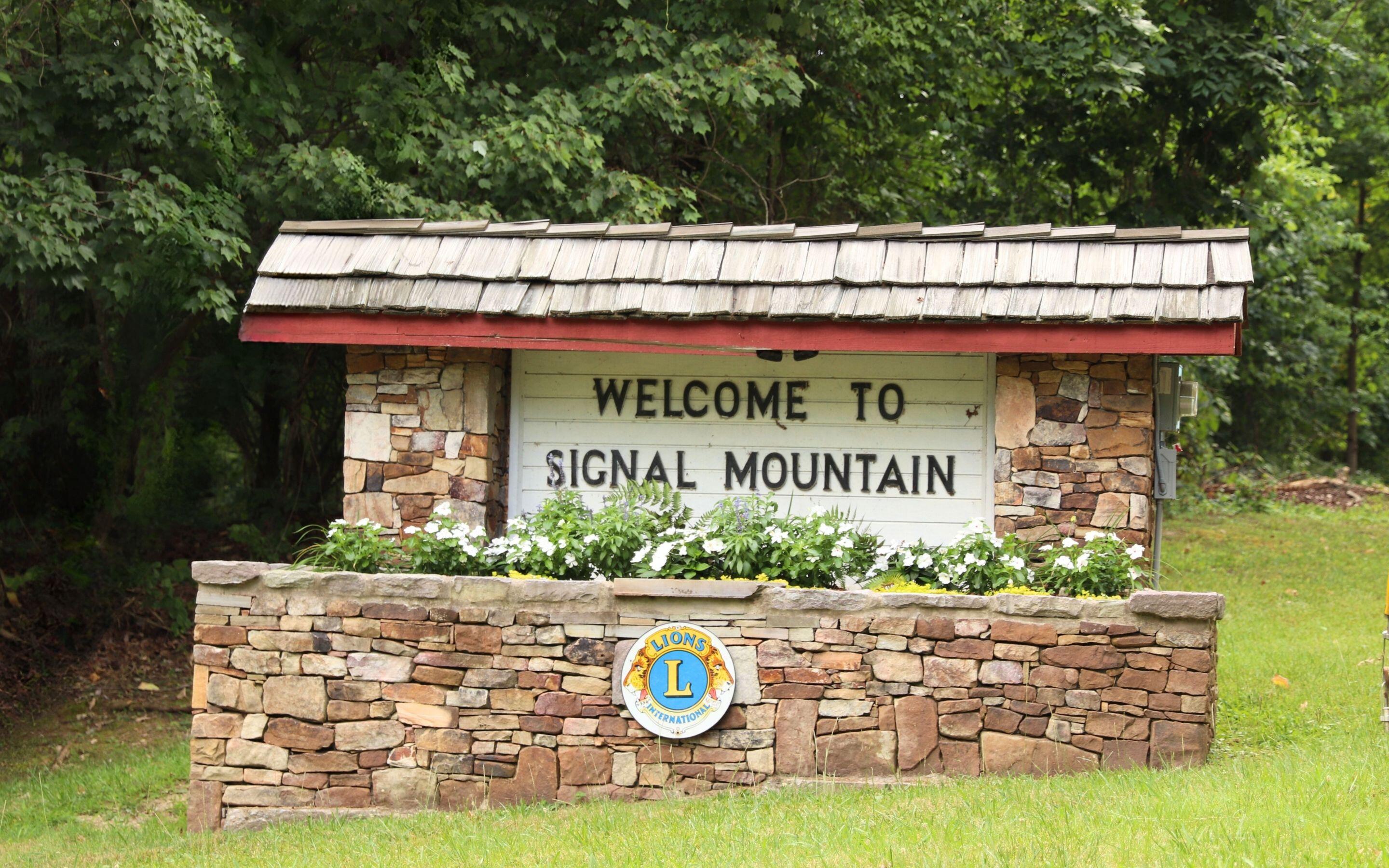 403 Dunsinane Road Signal Mountain, TN 37377 - Photo 3 of 51 Welcome to Signal Mountain Living