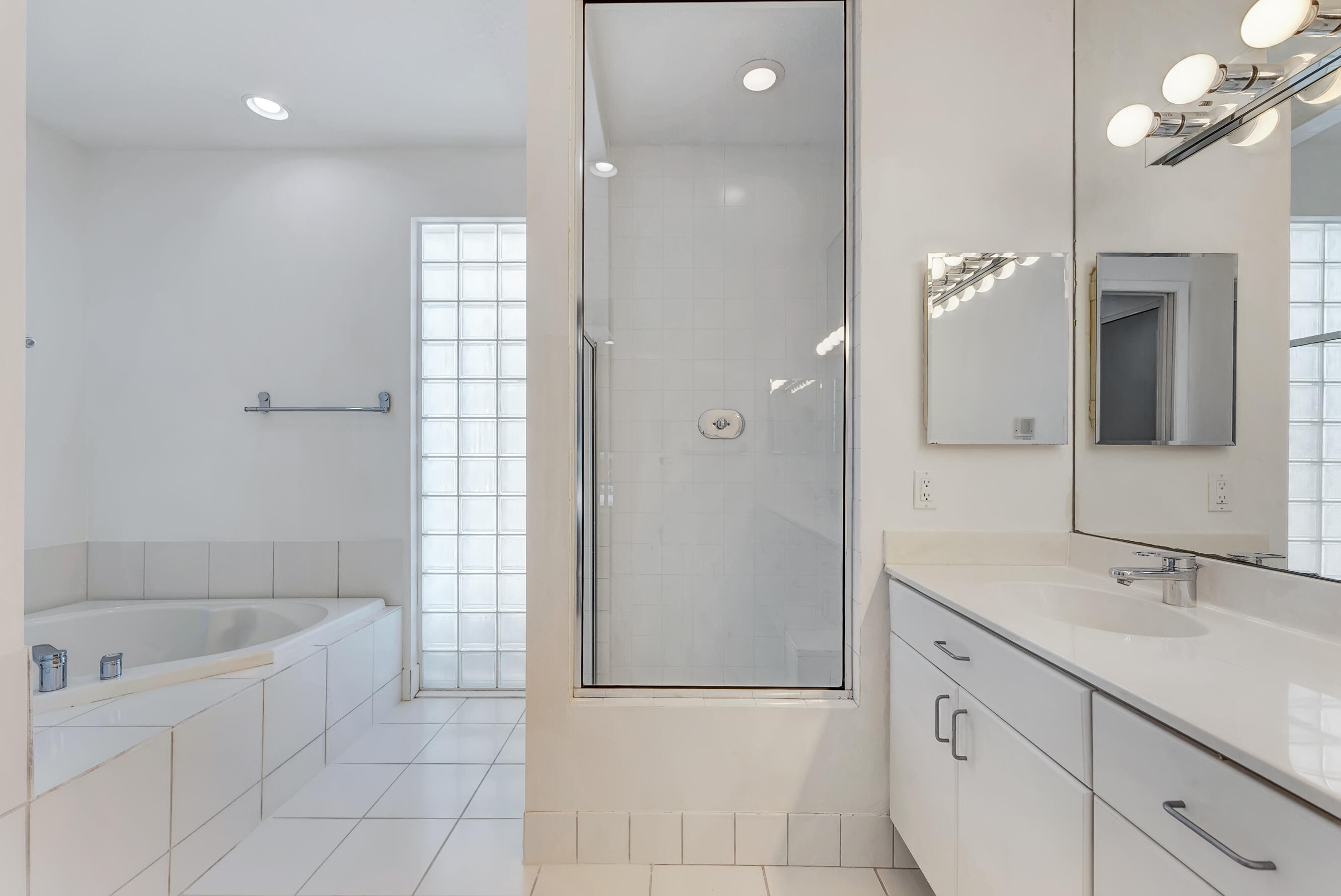 114 Olympus Circle Jupiter, FL 33477 - Photo 37 of 88 DSC05300