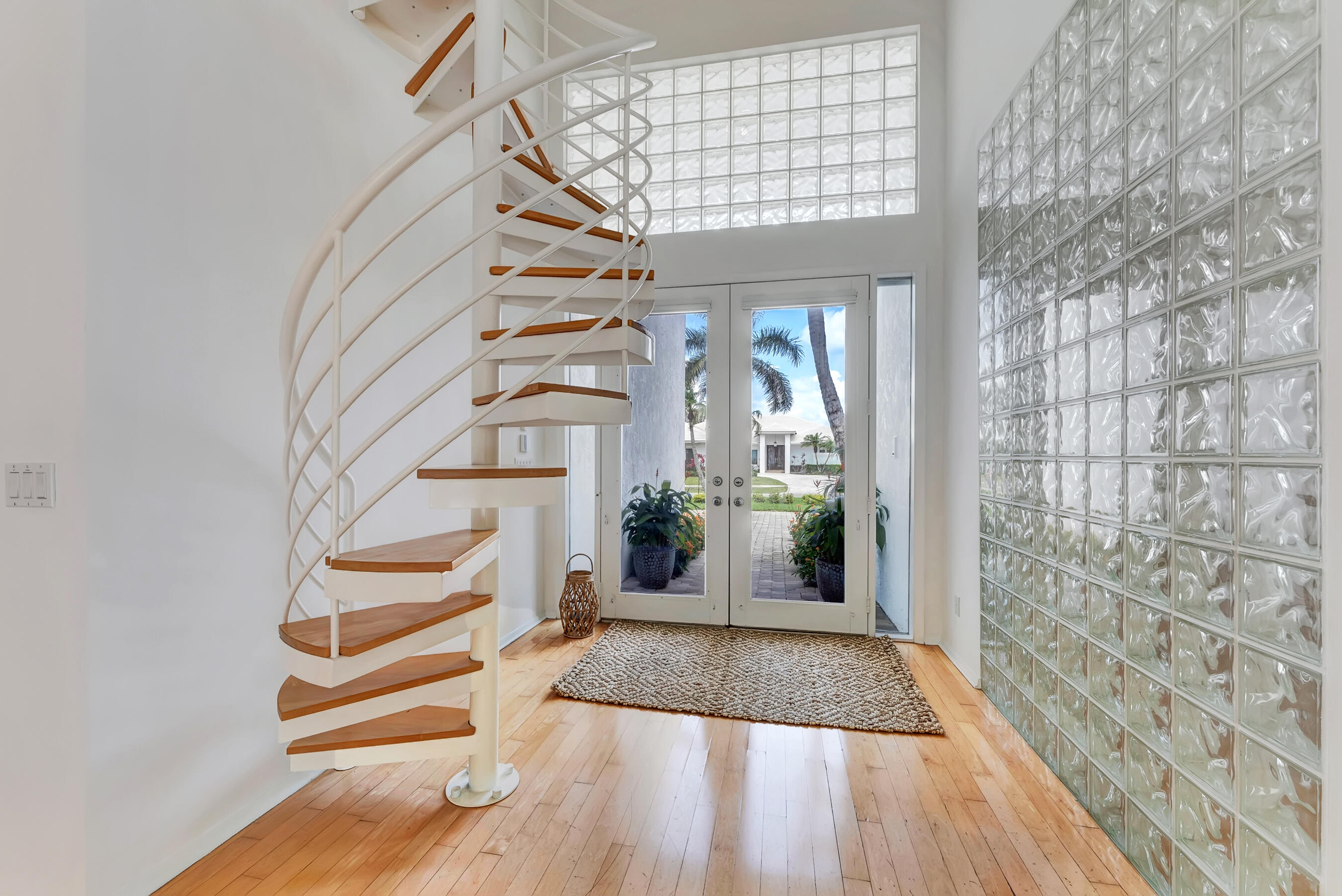 114 Olympus Circle Jupiter, FL 33477 - Photo 9 of 88 DSC05345