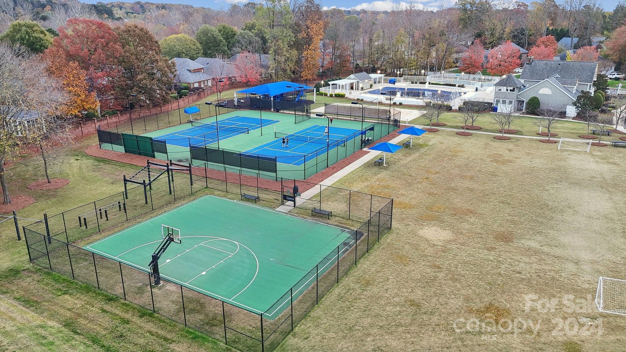 8610 Brentfield Road Huntersville, NC 28078 - Photo 47 of 48 an aerial view of a chairs and table