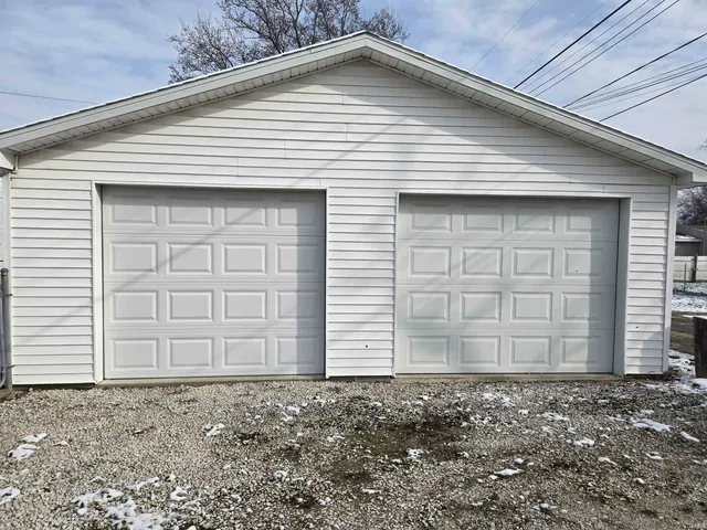 $124,900 | 1007 North 10th Street, Vincennes, IN 47591
