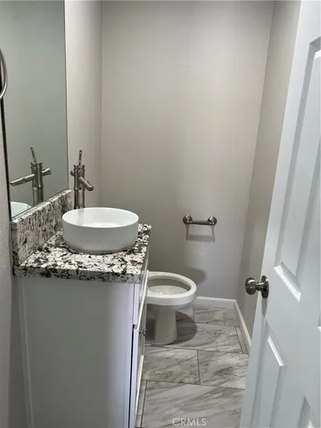 $2,000 | 16550 Olive Street, Unit 109, Hesperia, CA 92345