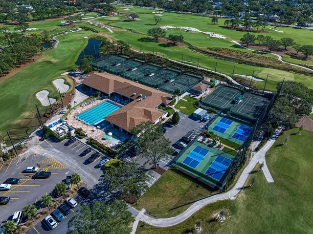 $648,000 | 4 Belleview Boulevard, Unit 106, Belleair, FL 33756