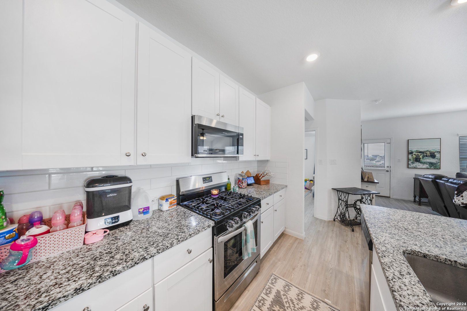 5310 Basil Chase St. Hedwig, TX 78152 - Photo 12 of 31