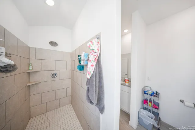 $285,000 | 5310 Basil Chase, St. Hedwig, TX 78152