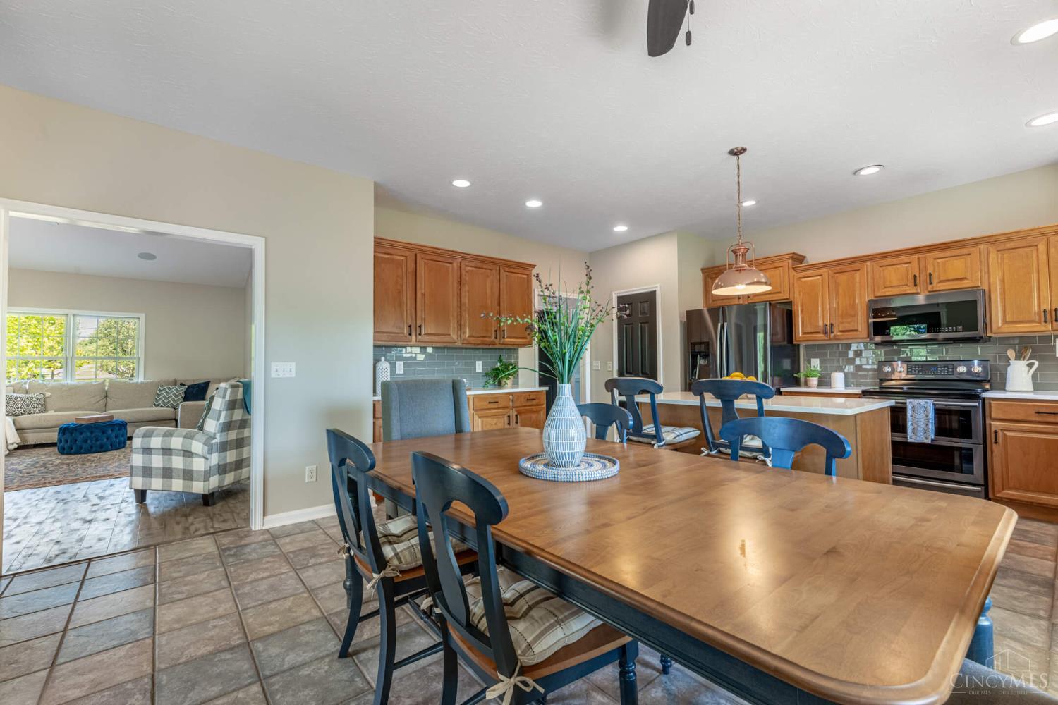 3387 Shaker Road Franklin, OH 45005 - Photo 16 of 53 Gallery Image 16