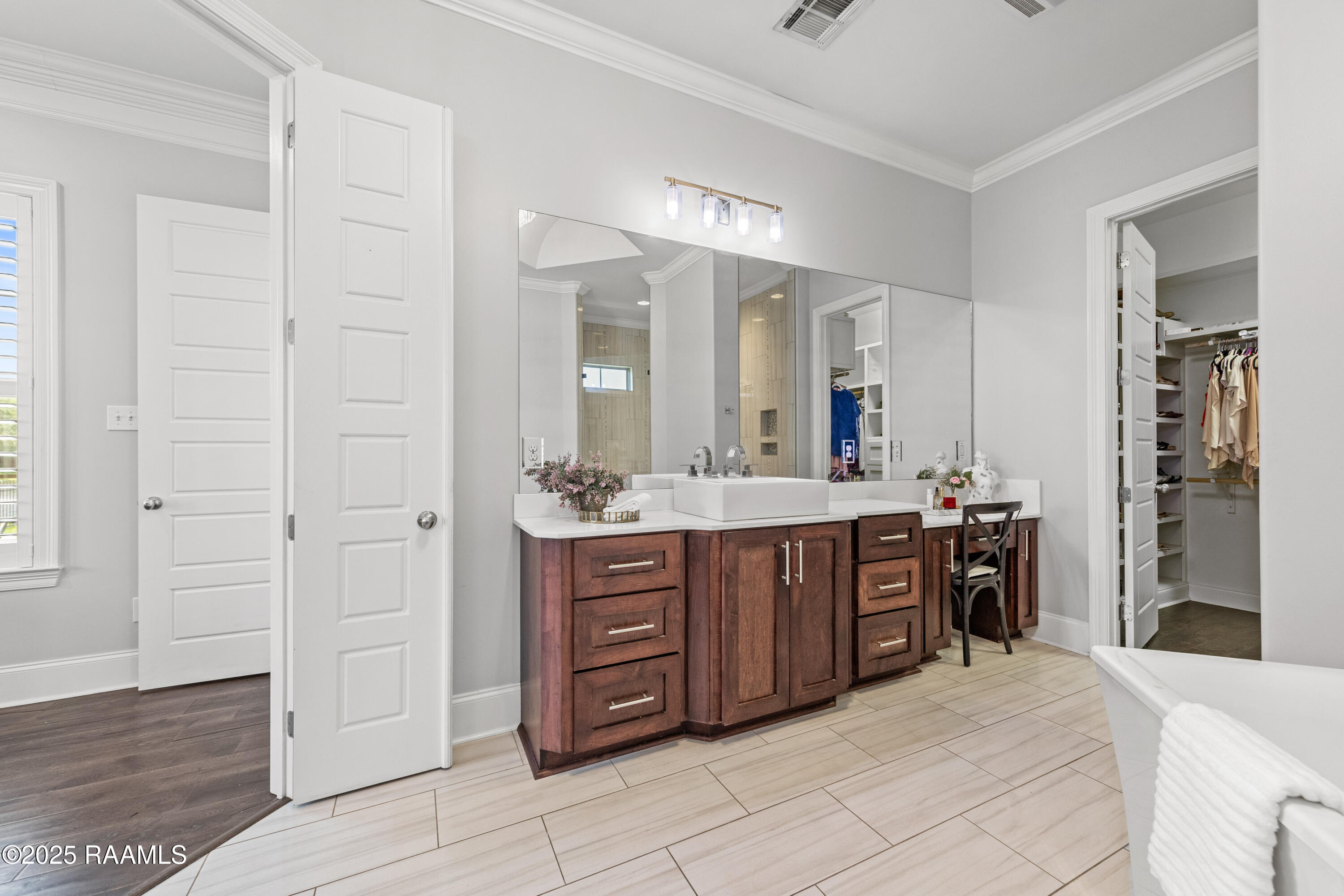 217 Rue De Frejus Broussard, LA 70518 - Photo 22 of 49 Primary Bath