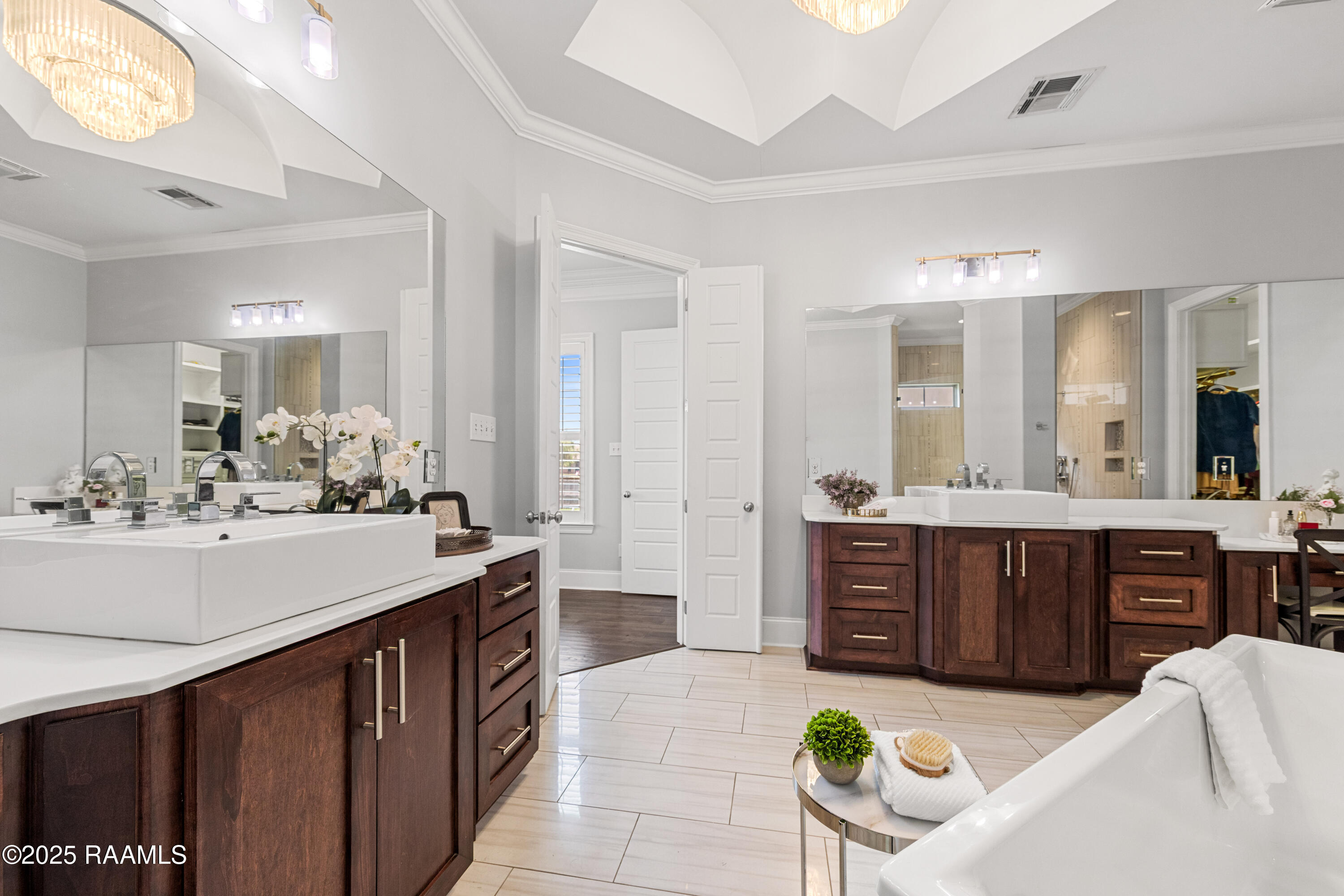 217 Rue De Frejus Broussard, LA 70518 - Photo 24 of 49 Primary Bath