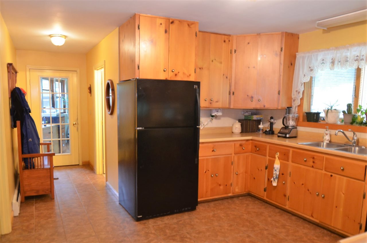 420 Stagecoach Road Sunapee, NH 03782 - Photo 7 of 16