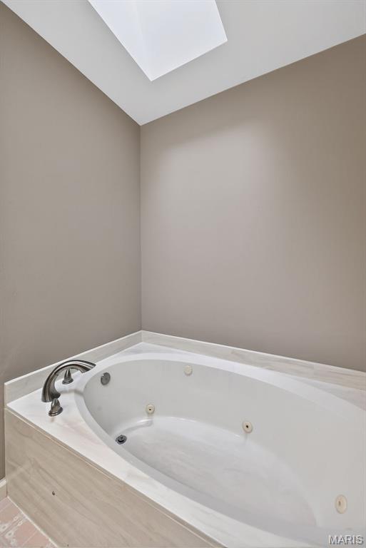 12725 Bennington Common Lane St. Louis, MO 63146 - Photo 11 of 21