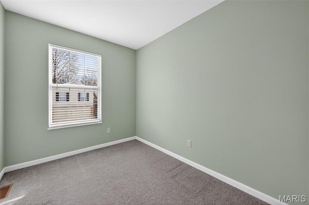 12725 Bennington Common Lane St. Louis, MO 63146 - Photo 12 of 21