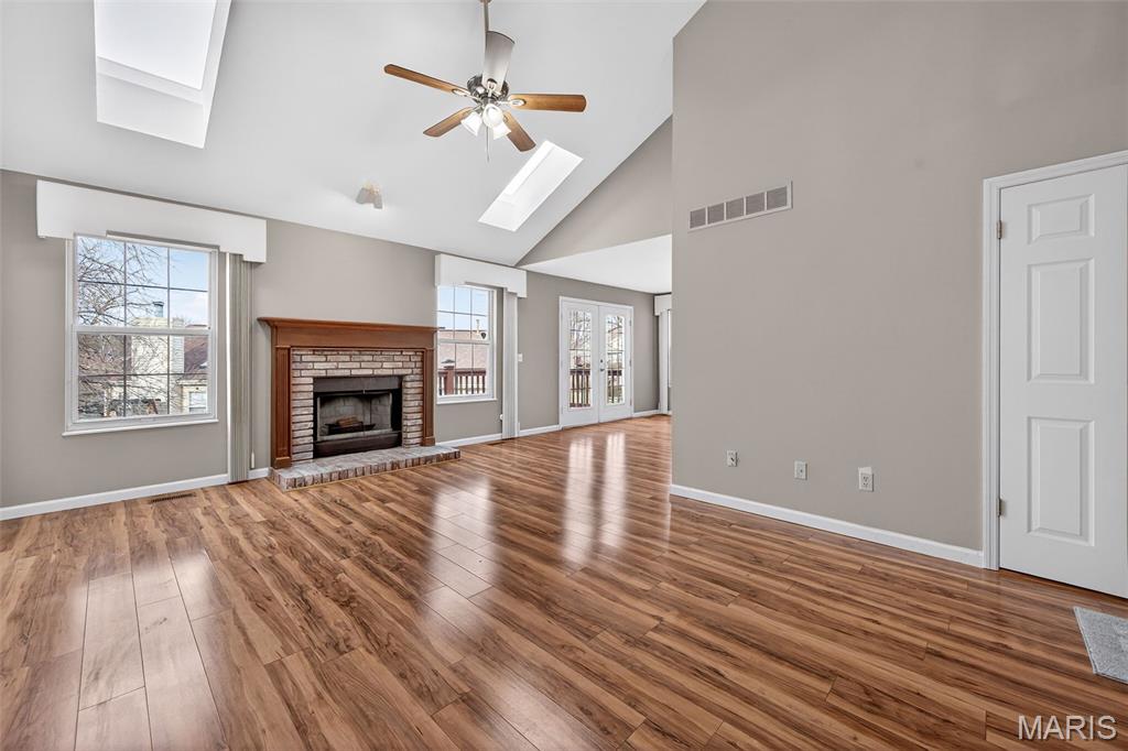 12725 Bennington Common Lane St. Louis, MO 63146 - Photo 3 of 21