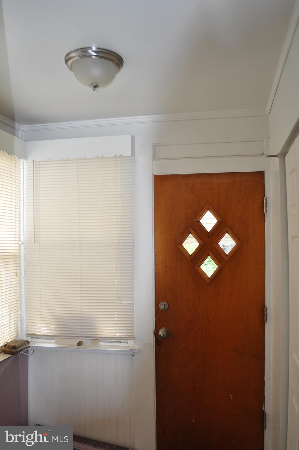 26 Kinship Road Baltimore, MD 21222 - Photo 10 of 24 Spacious Foyer