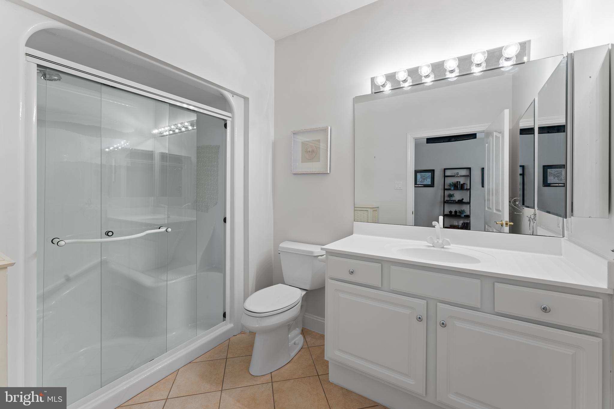 108 Willowburn Road Villanova, PA 19085 - Photo 15 of 46 En-suite Bathroom