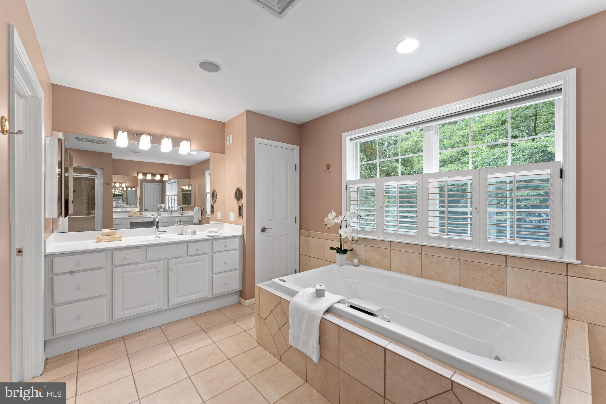 108 Willowburn Road Villanova, PA 19085 - Photo 20 of 46 Primary Bathroom