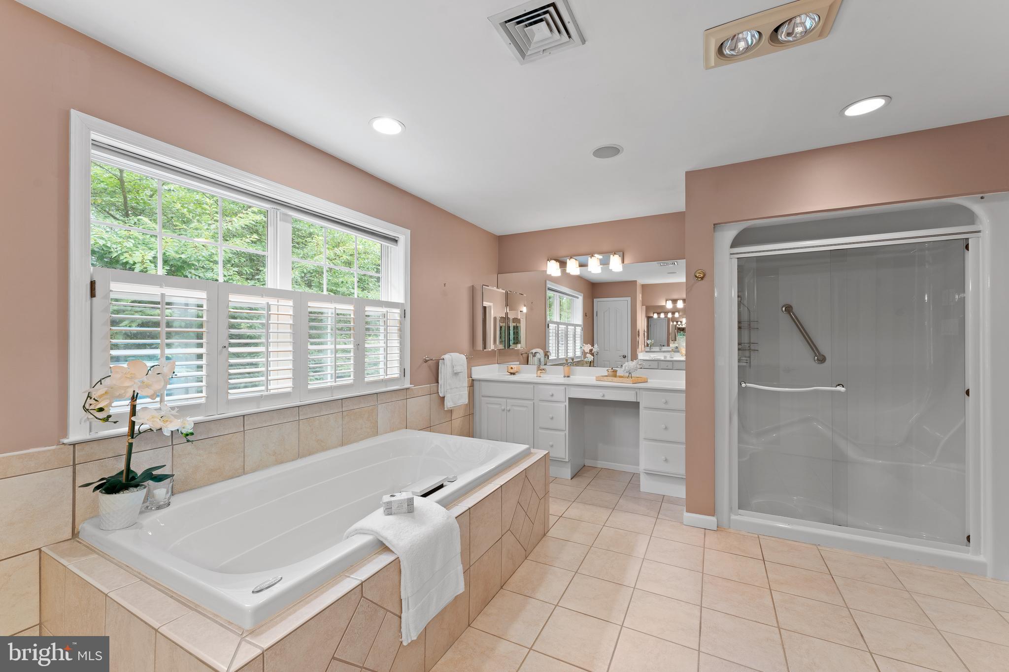 108 Willowburn Road Villanova, PA 19085 - Photo 21 of 46 Primary Bathroom