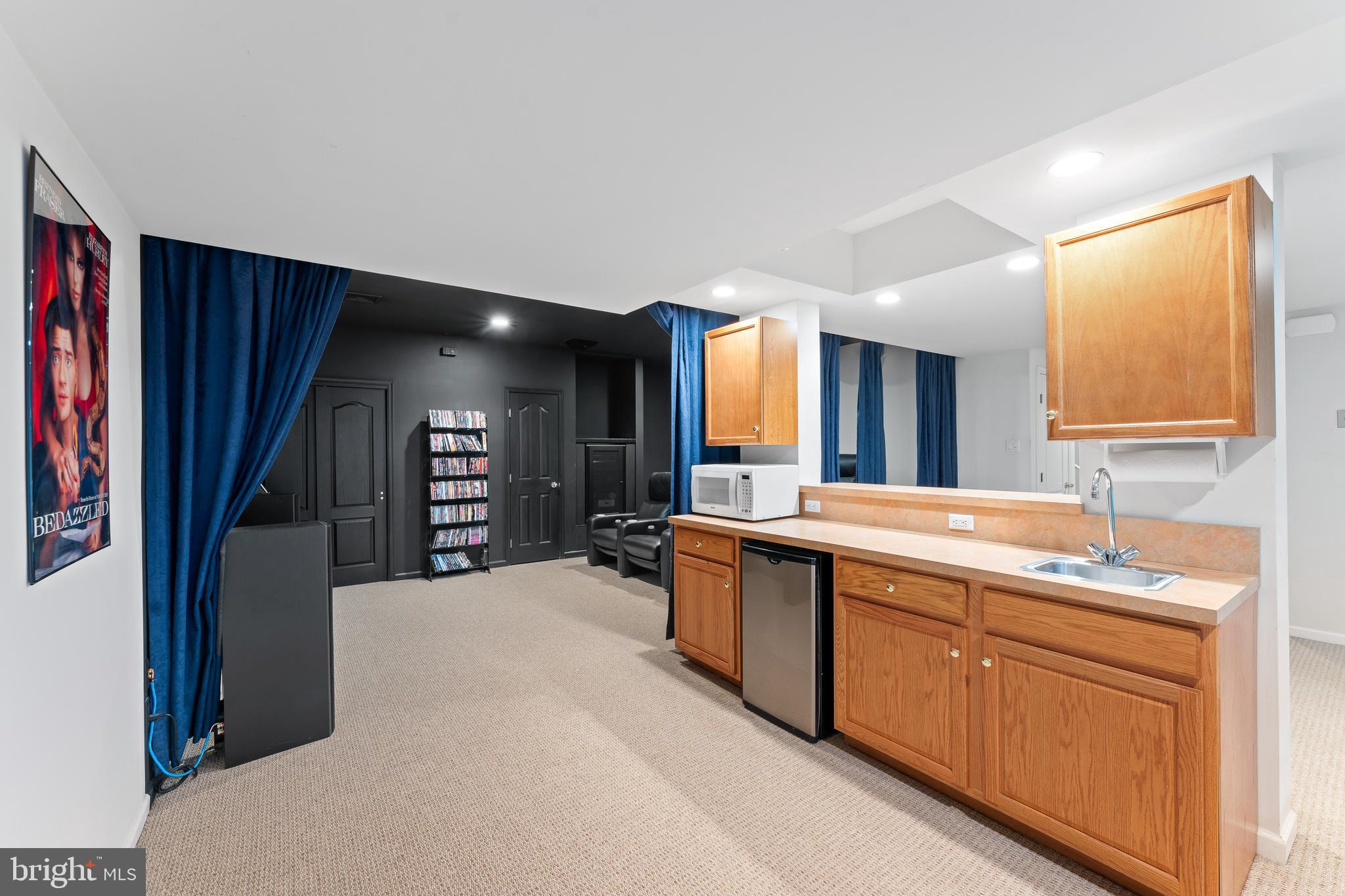 108 Willowburn Road Villanova, PA 19085 - Photo 30 of 46 Basement Billiard Room w/ Kitchenette /Wet Bar