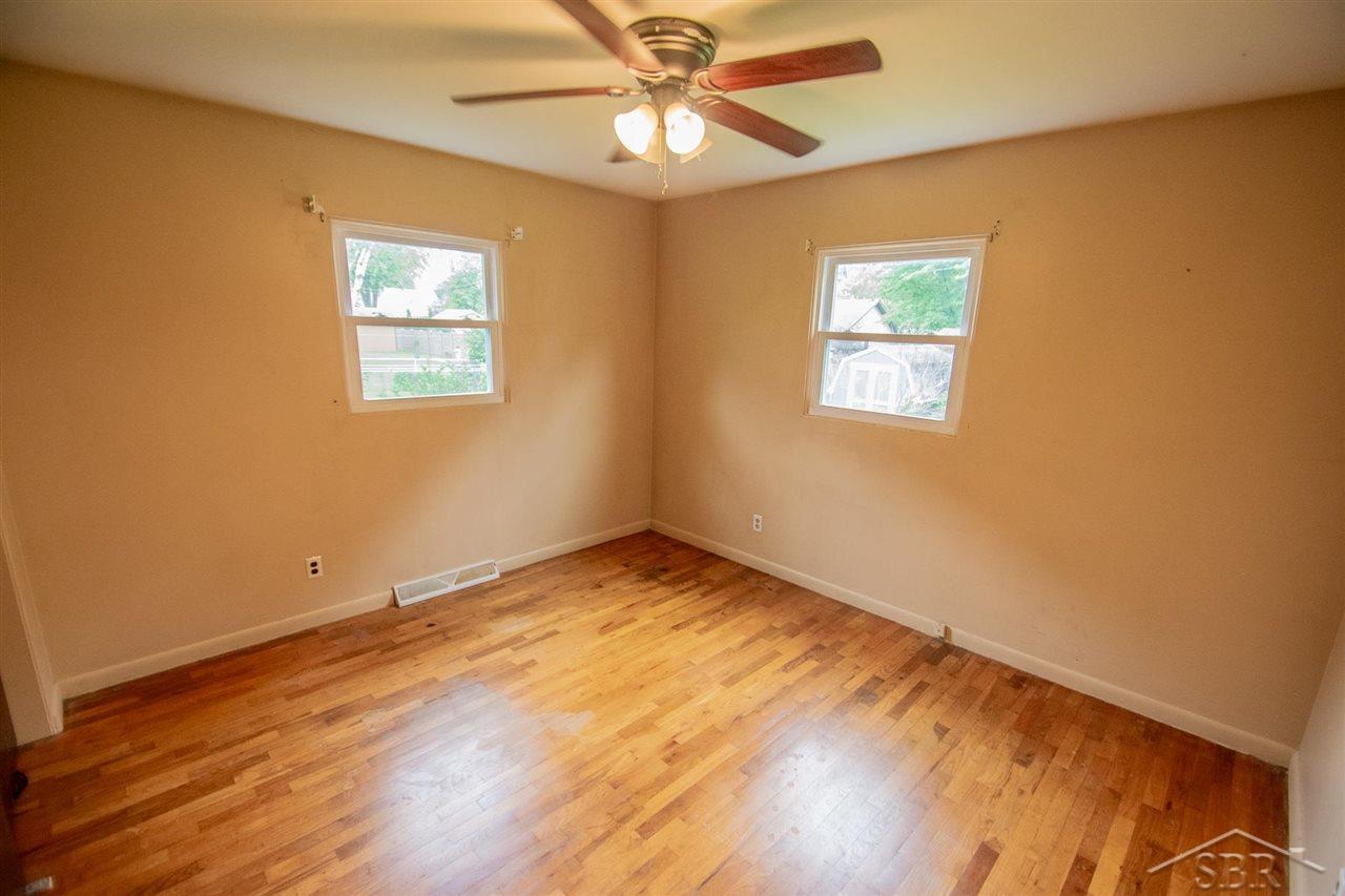 513 Harold Street Bay City, MI 48708 - Photo 10 of 20 50048524-9.JPG