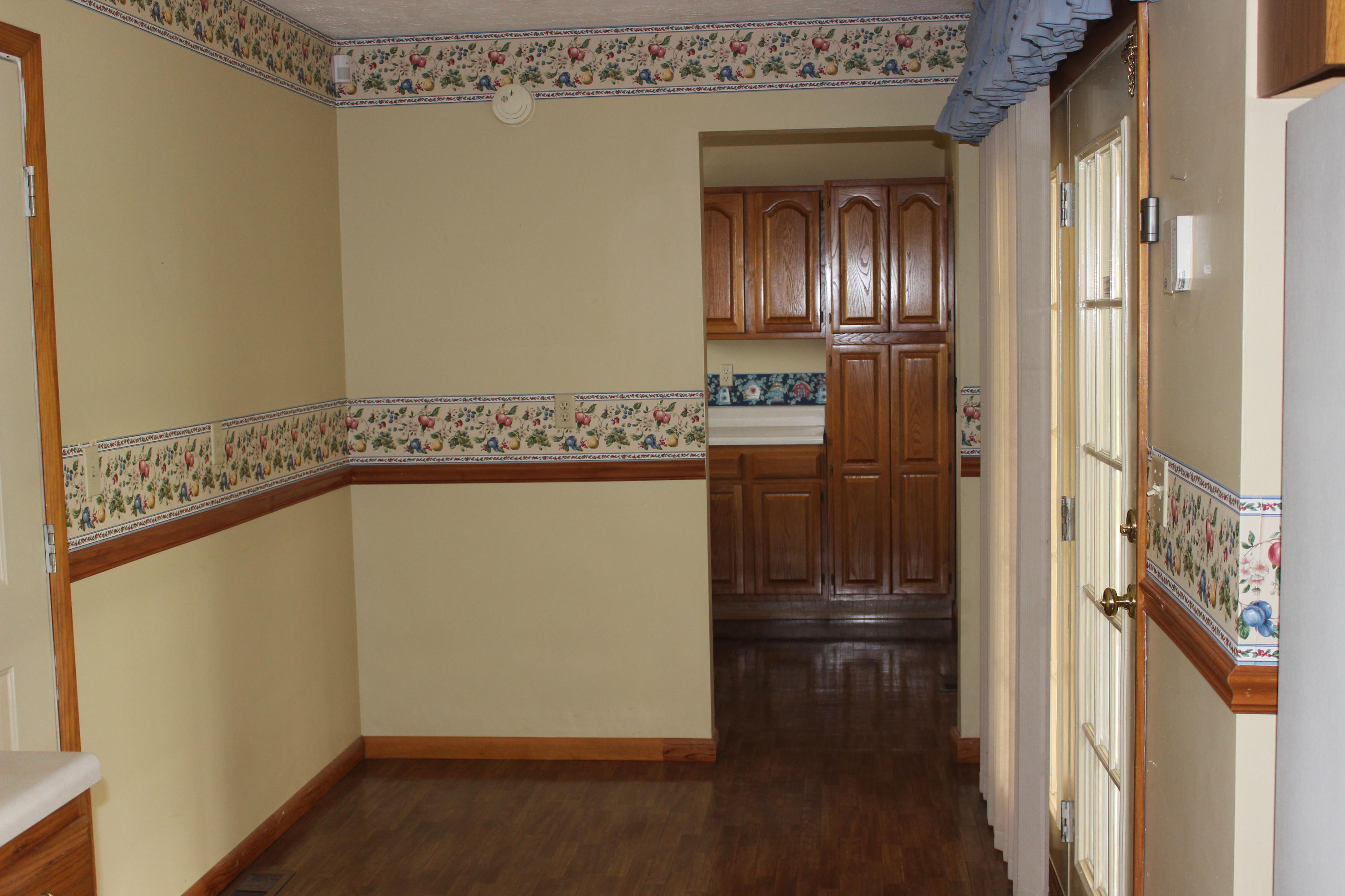 1216 Towe String Road Jacksboro, TN 37757 - Photo 13 of 32 IMG_6536