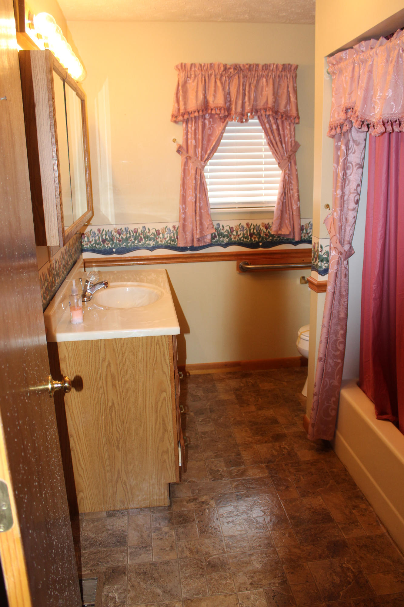 1216 Towe String Road Jacksboro, TN 37757 - Photo 20 of 32 IMG_6548