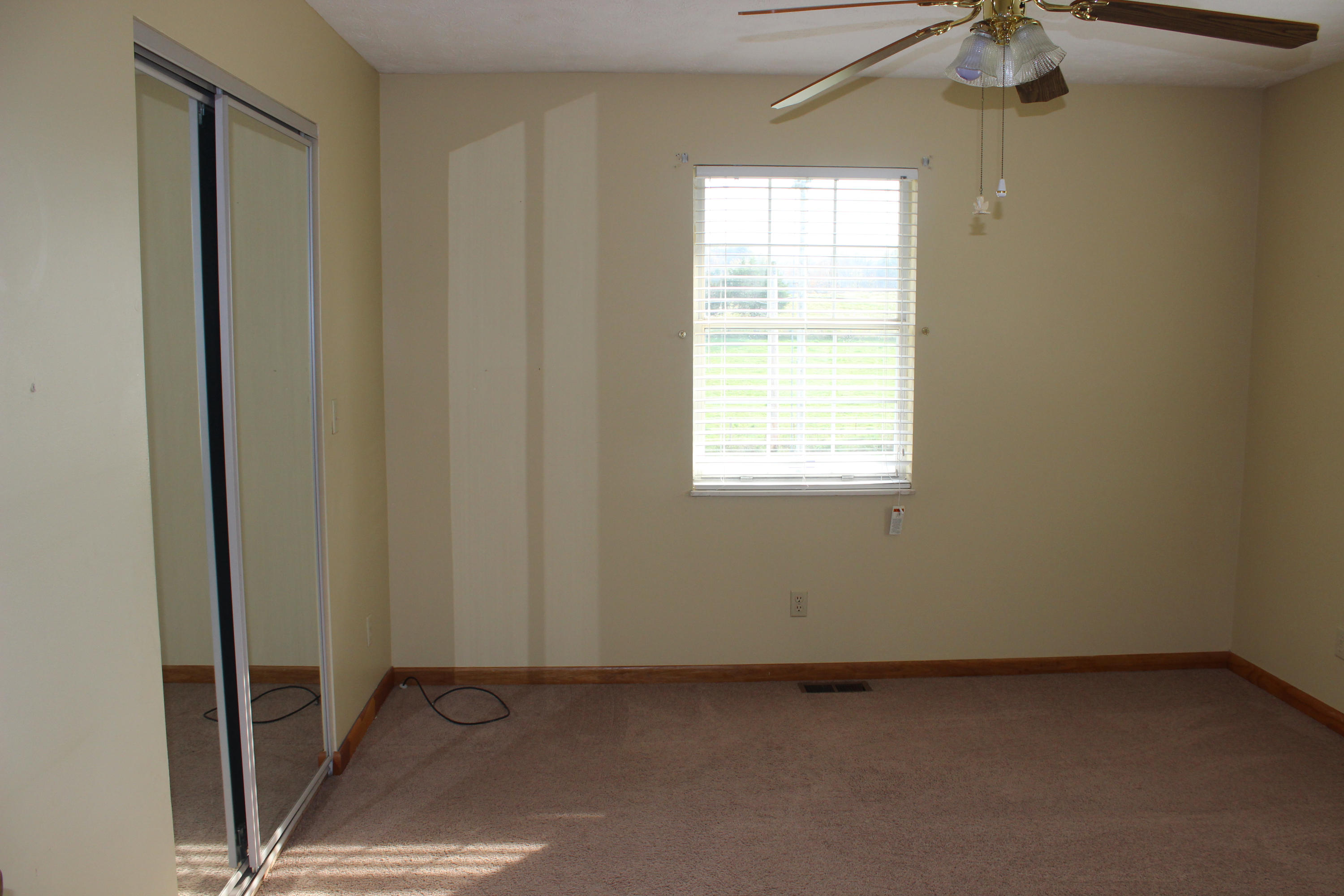 1216 Towe String Road Jacksboro, TN 37757 - Photo 23 of 32 IMG_6553
