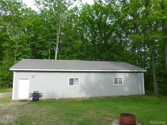 8204 Petz Road Imlay City, MI 48444 - Photo 16 of 60 P1020026.jpg