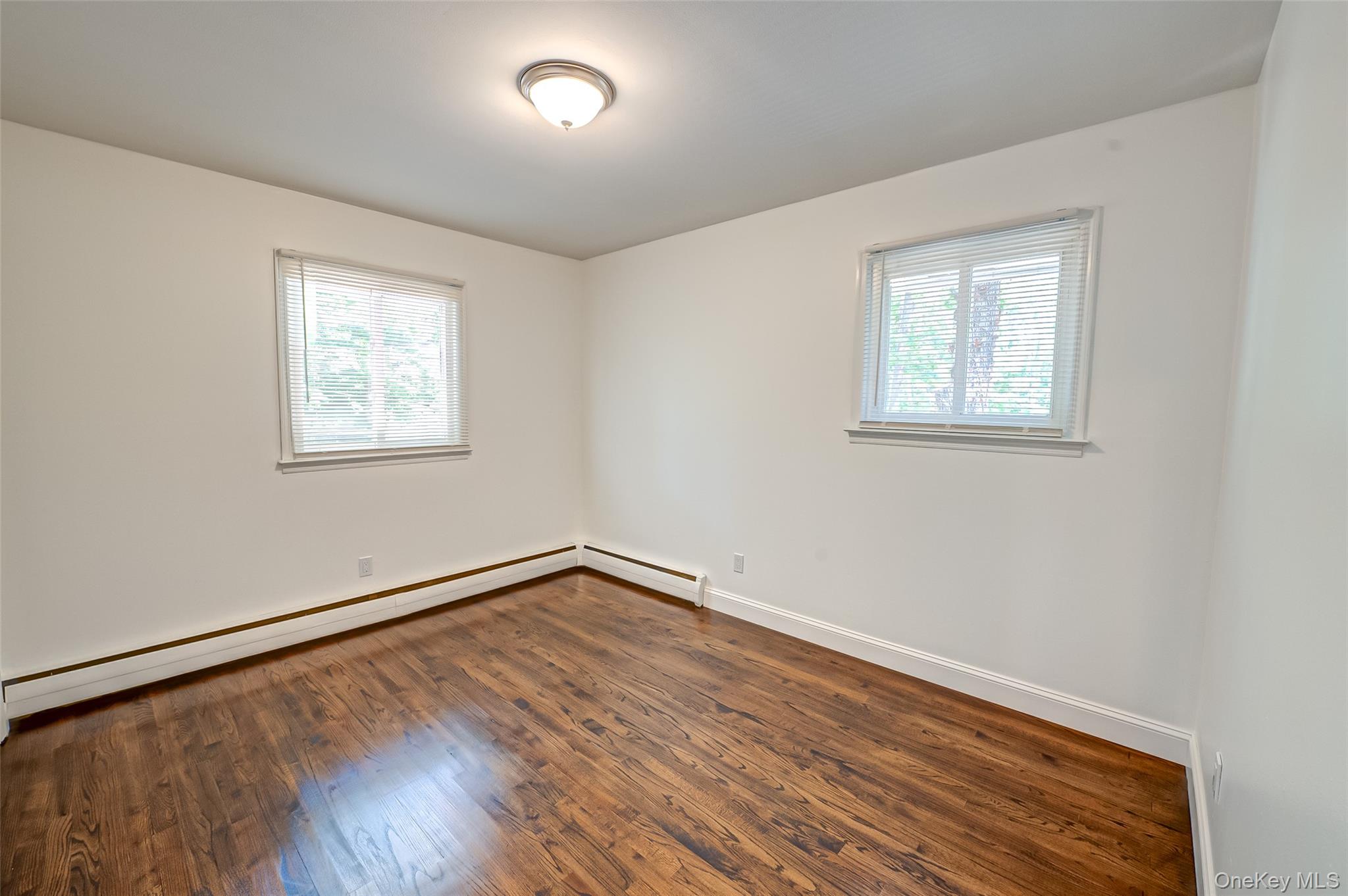 26 Valleywood Road Commack, NY 11725 - Photo 10 of 24 Gallery Image 10