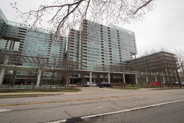 $25,000 | 9655 Woods Drive, Unit P350, Skokie, IL 60077