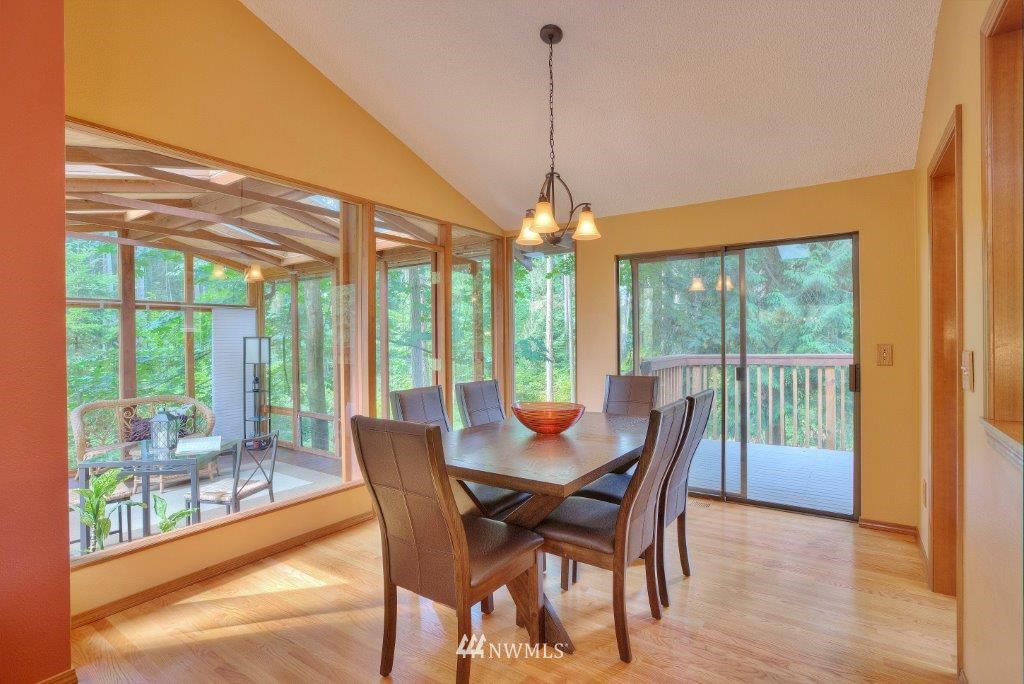 21924 49th Avenue Southeast Bothell, WA 98021 - Photo 4 of 25