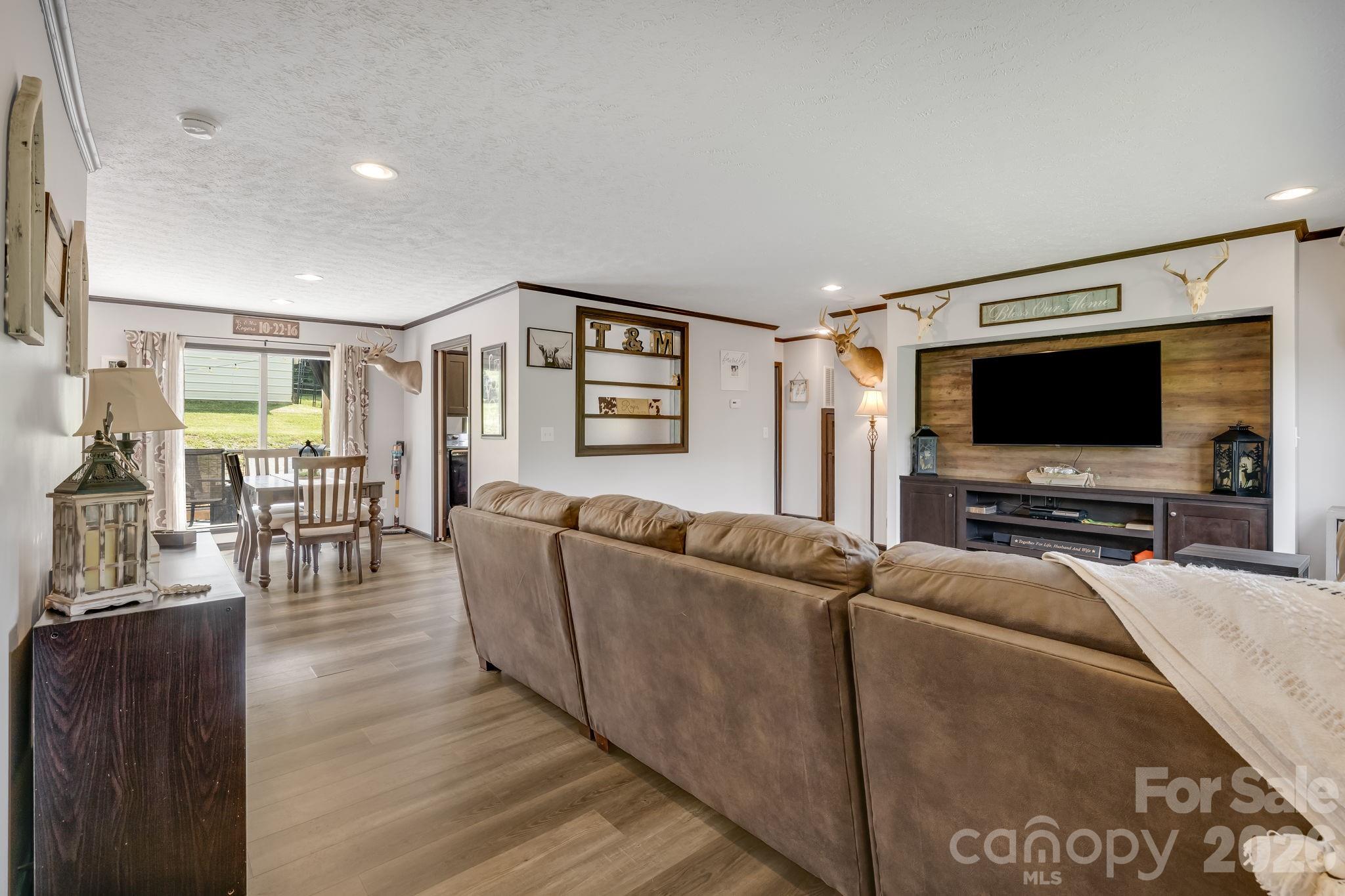 256 Phillips Valley Road Mars Hill, NC 28754 - Photo 4 of 43