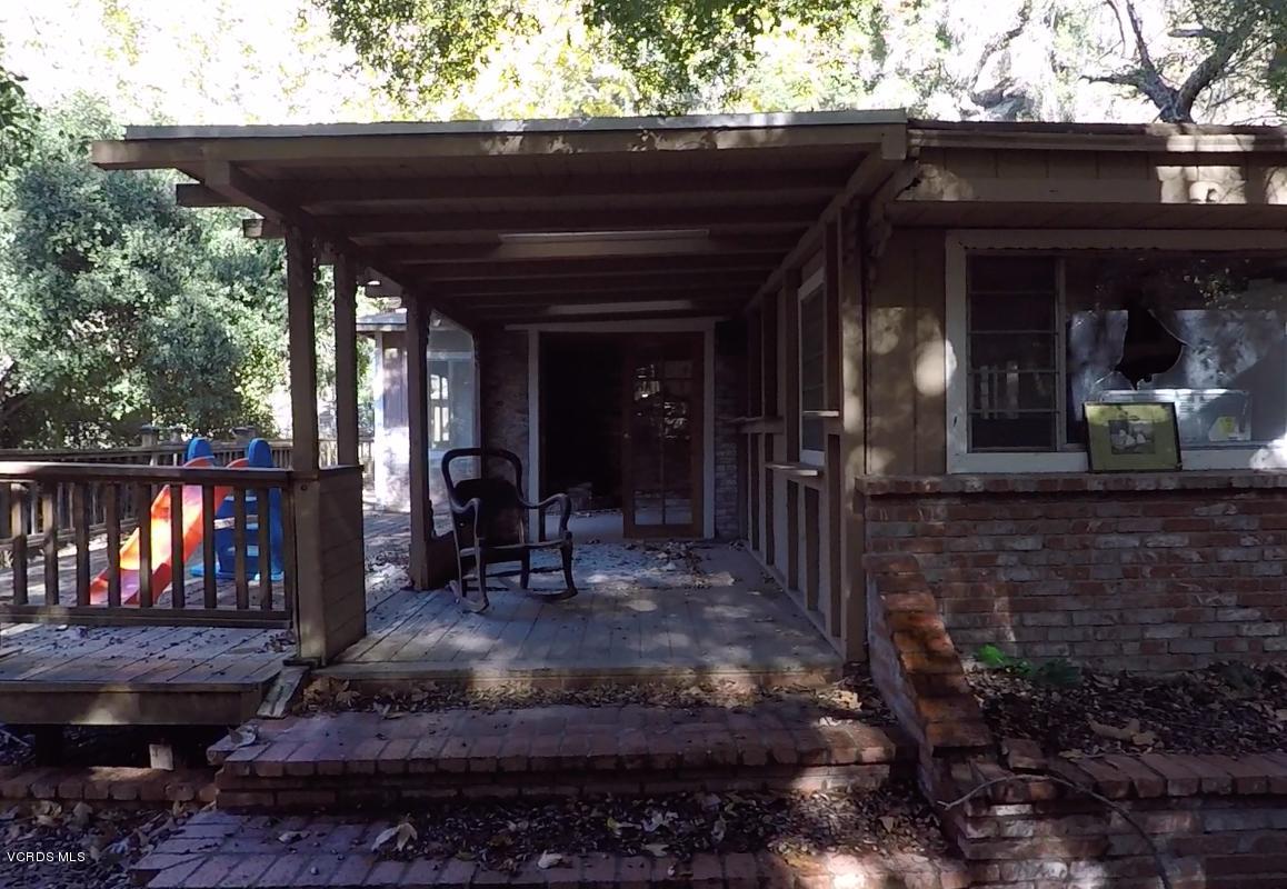 18452 Little Tujunga Canyon Road Canyon Country, CA 91387 - Photo 14 of 61 a view of sitting area of the house