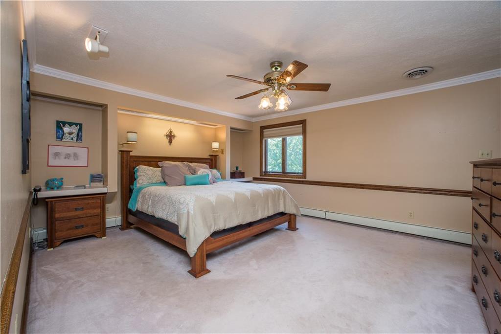 280 Linden Road Canonsburg, PA 15317 - Photo 12 of 25 Awesome master bedroom w/ crown molding