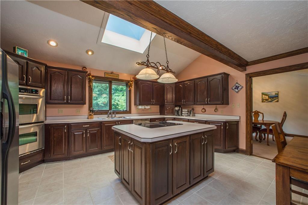 280 Linden Road Canonsburg, PA 15317 - Photo 4 of 25 Cabinets, Cabinets and More Cabinets!