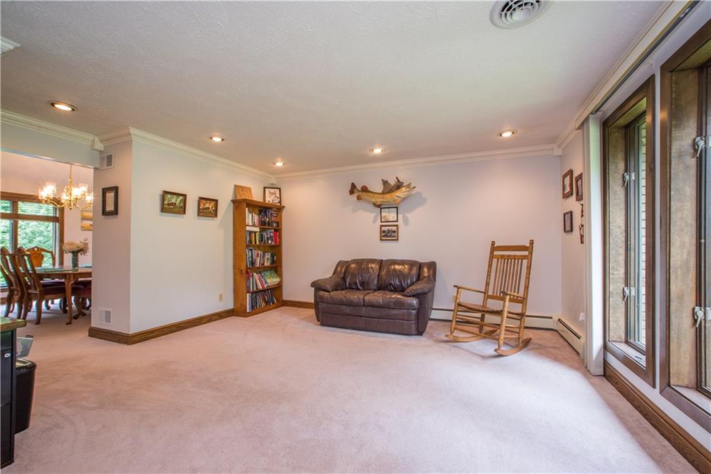 280 Linden Road Canonsburg, PA 15317 - Photo 8 of 25 Fantastic living room