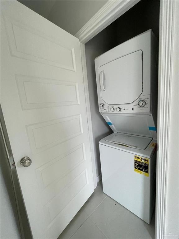 4225 Heron Avenue McAllen, TX 78504 - Photo 19 of 22 a close up view of washer and dryer