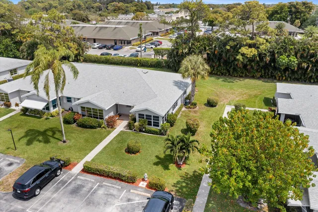 $229,900 | 14628 Canalview Drive, Unit D, Delray Beach, FL 33484