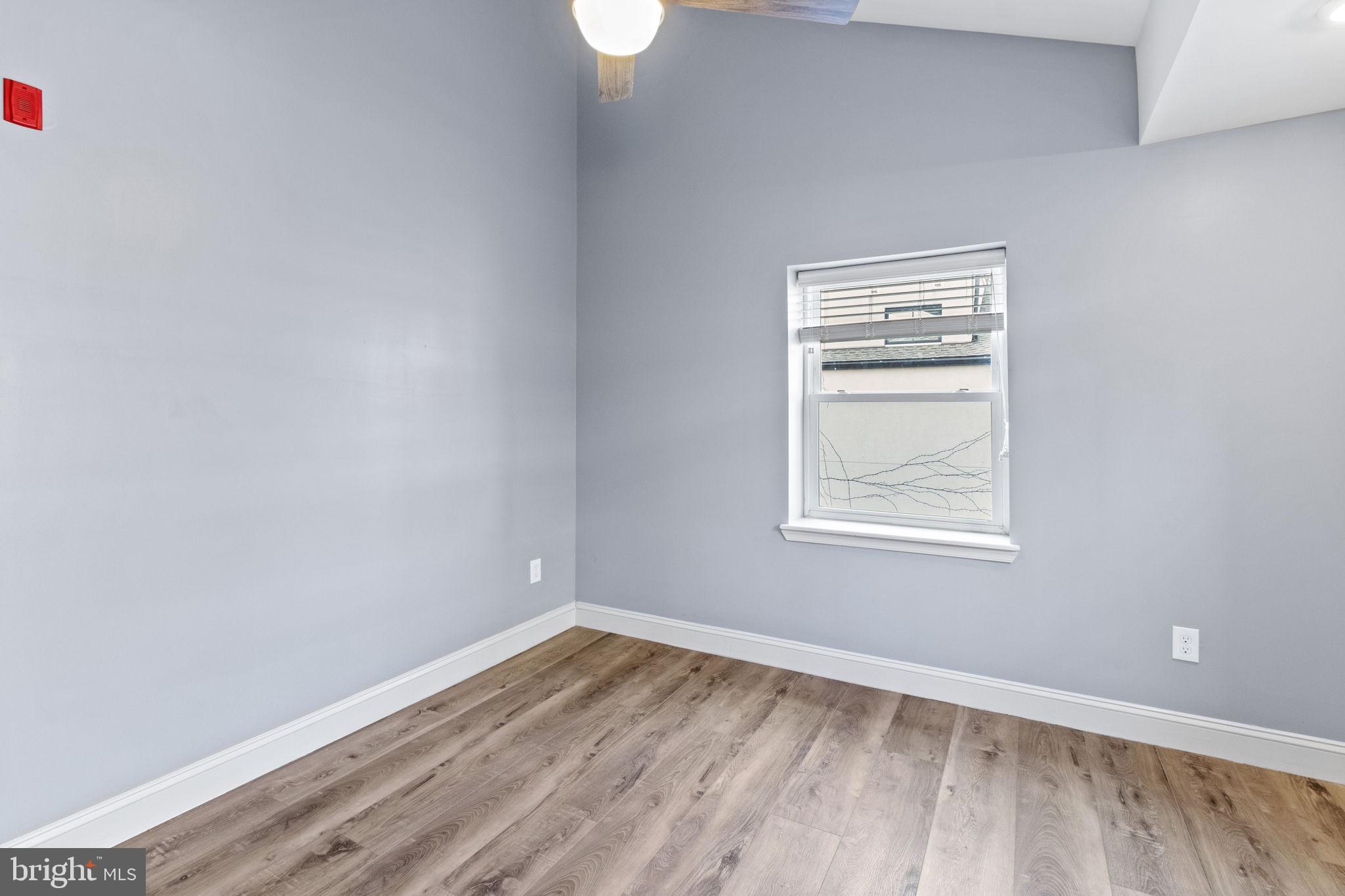 418 South 15th Street, Unit 2R Philadelphia, PA 19146 - Photo 25 of 26 a view of empty room with wooden floor and fan