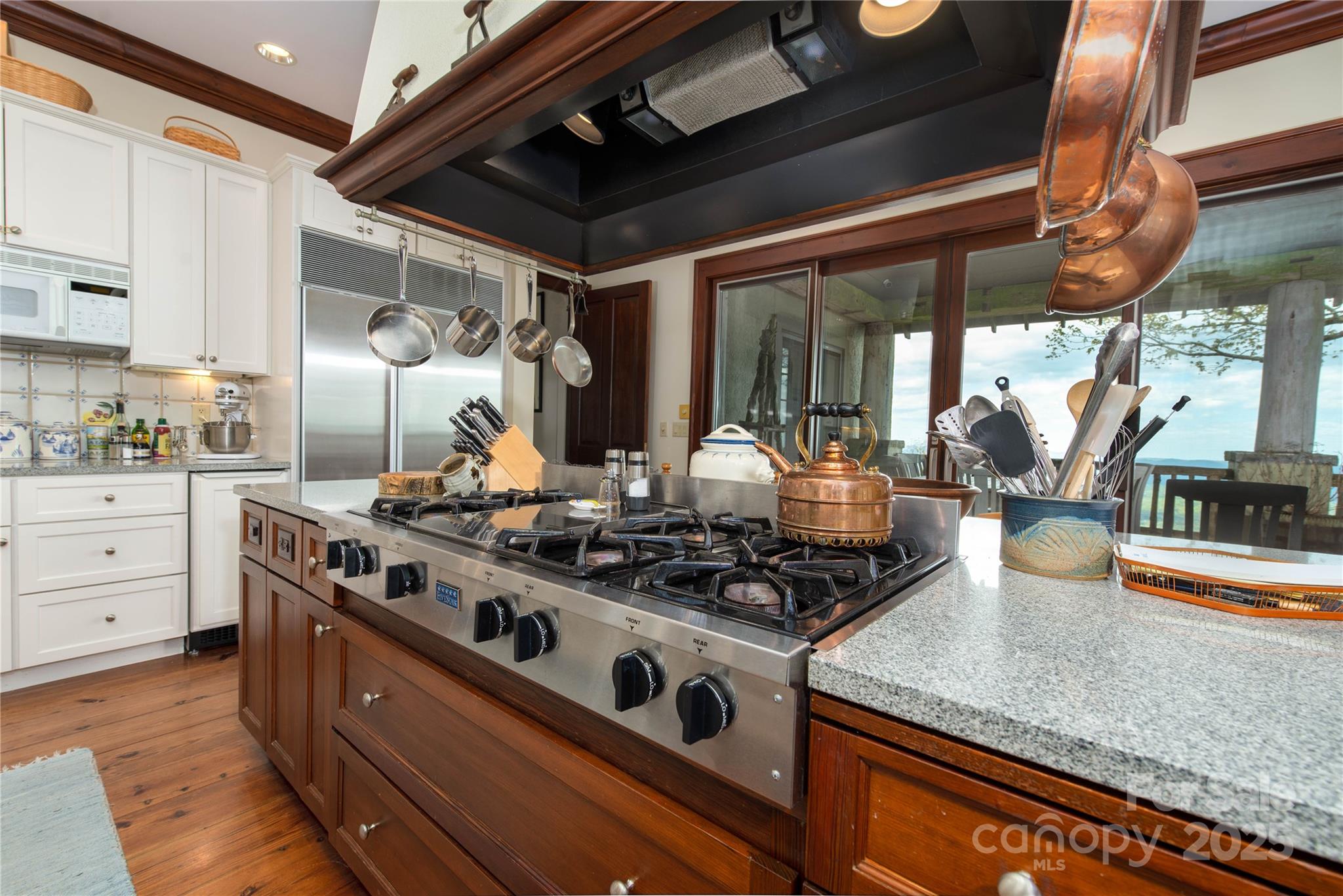 589 Summit Ridge Road Lake Toxaway, NC 28747 - Photo 13 of 48 Gallery Image 13
