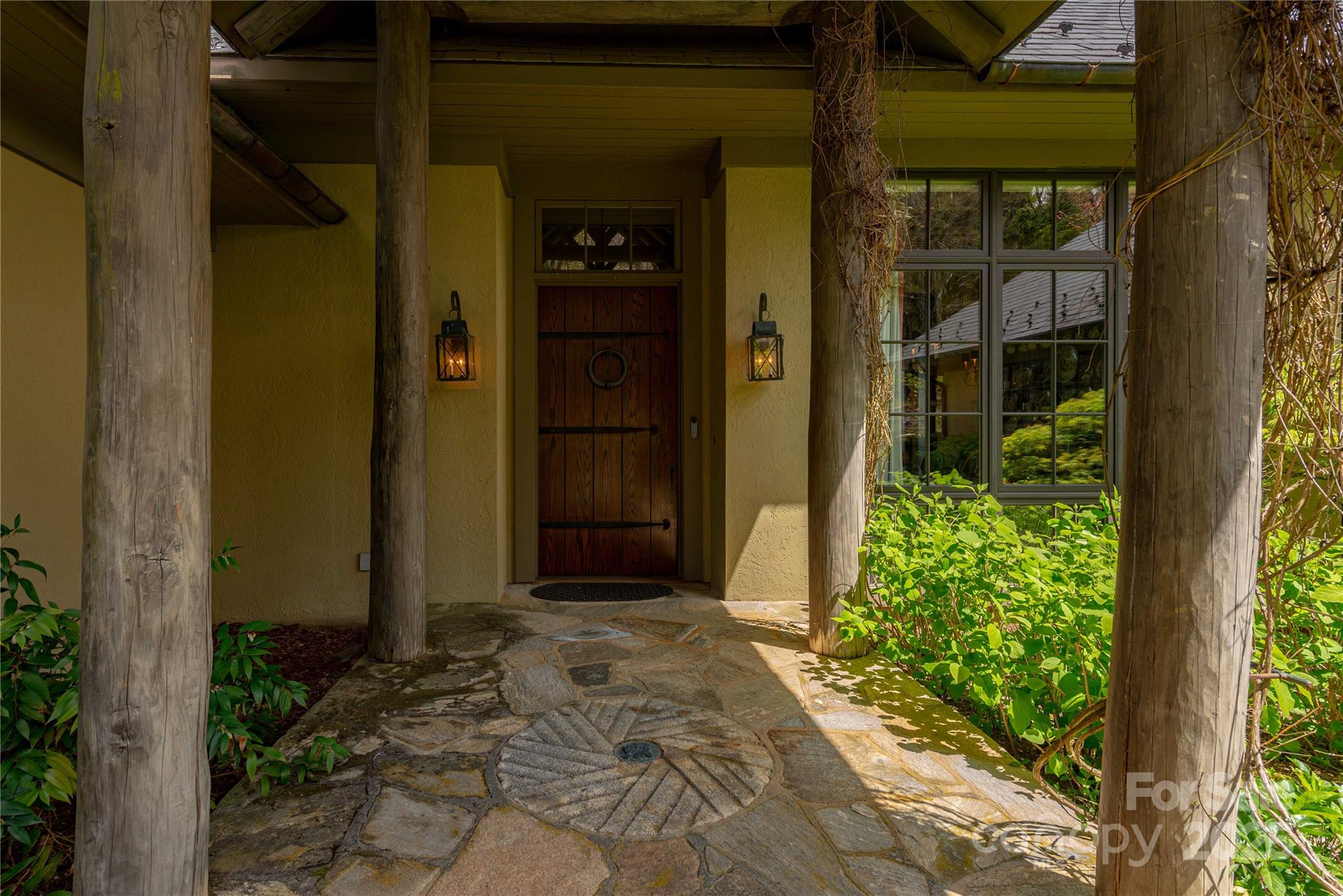 589 Summit Ridge Road Lake Toxaway, NC 28747 - Photo 3 of 48 Gallery Image 3