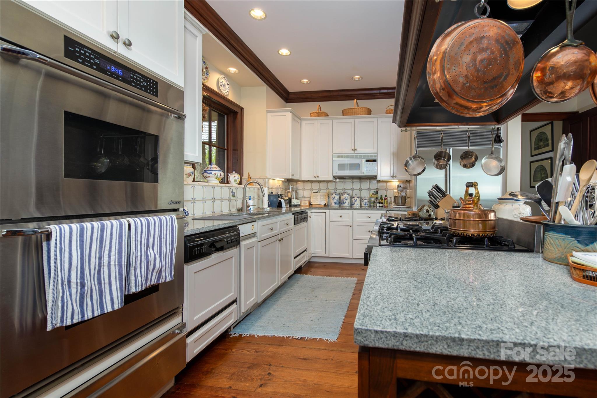 589 Summit Ridge Road Lake Toxaway, NC 28747 - Photo 10 of 48 Gallery Image 10