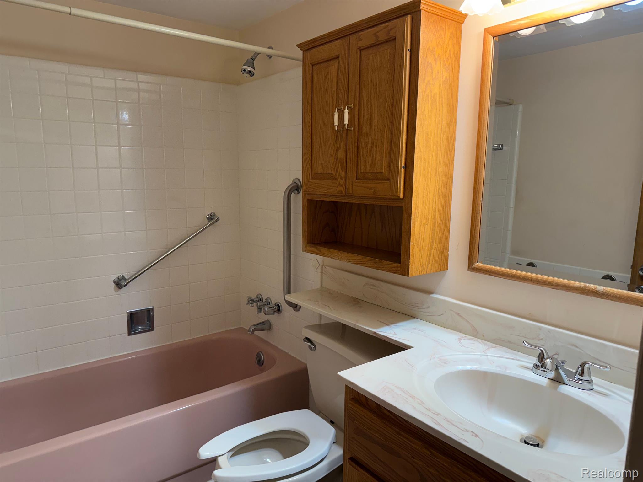 29566 Hoover Road Warren, MI 48093 - Photo 11 of 16 Gallery Image 11
