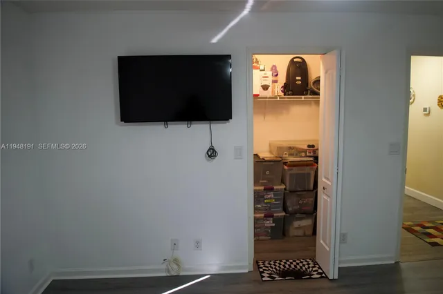 $1,799,000 | 2564 Deer Run Trail, Loxahatchee, FL 33470