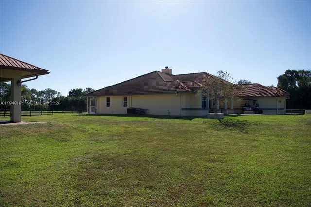 $1,799,000 | 2564 Deer Run Trail, Loxahatchee, FL 33470