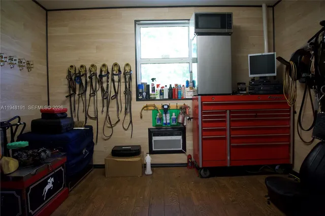 $1,799,000 | 2564 Deer Run Trail, Loxahatchee, FL 33470