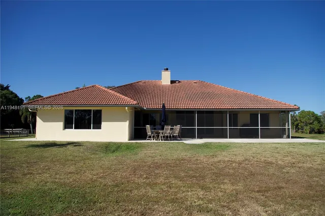 $1,799,000 | 2564 Deer Run Trail, Loxahatchee, FL 33470