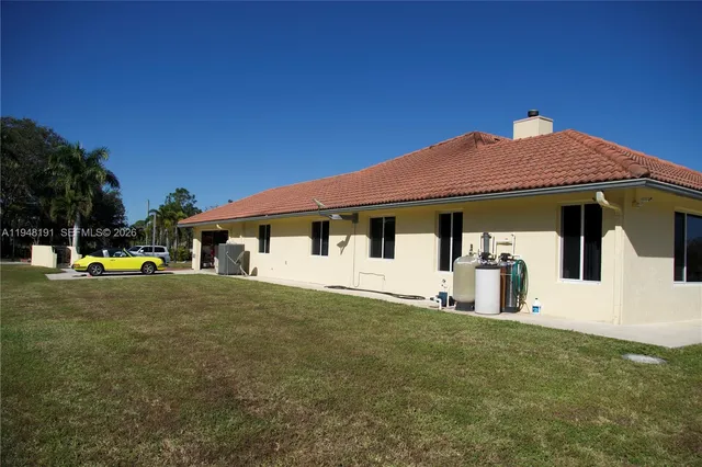 $1,799,000 | 2564 Deer Run Trail, Loxahatchee, FL 33470