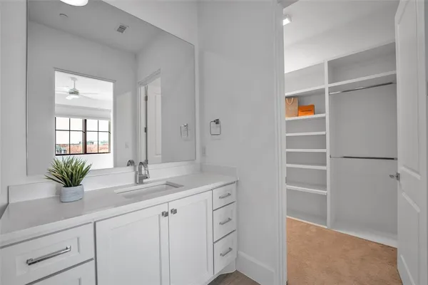 $1,100,000 | 5270 Town And Country Boulevard, Unit 302, Frisco, TX 75034