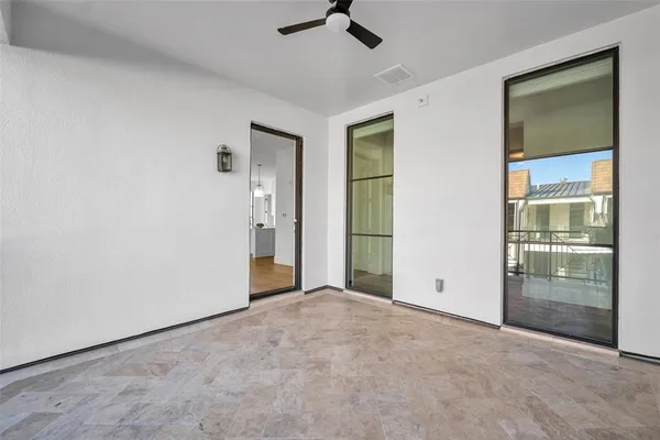 $1,100,000 | 5270 Town And Country Boulevard, Unit 302, Frisco, TX 75034
