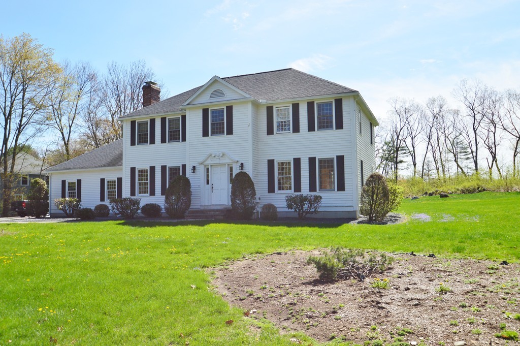 663 Concord Road Marlborough, MA 01752 - Photo 1 of 30 Gallery Image 1